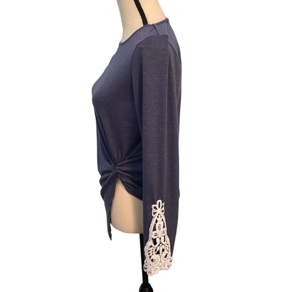 Noracora Blue Long Sleeve Side Tie Shirt Top with White Knit Sleeve Sz M - Picture 2 of 14